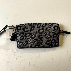 Coach Demi Clutch - Brand New with Tag